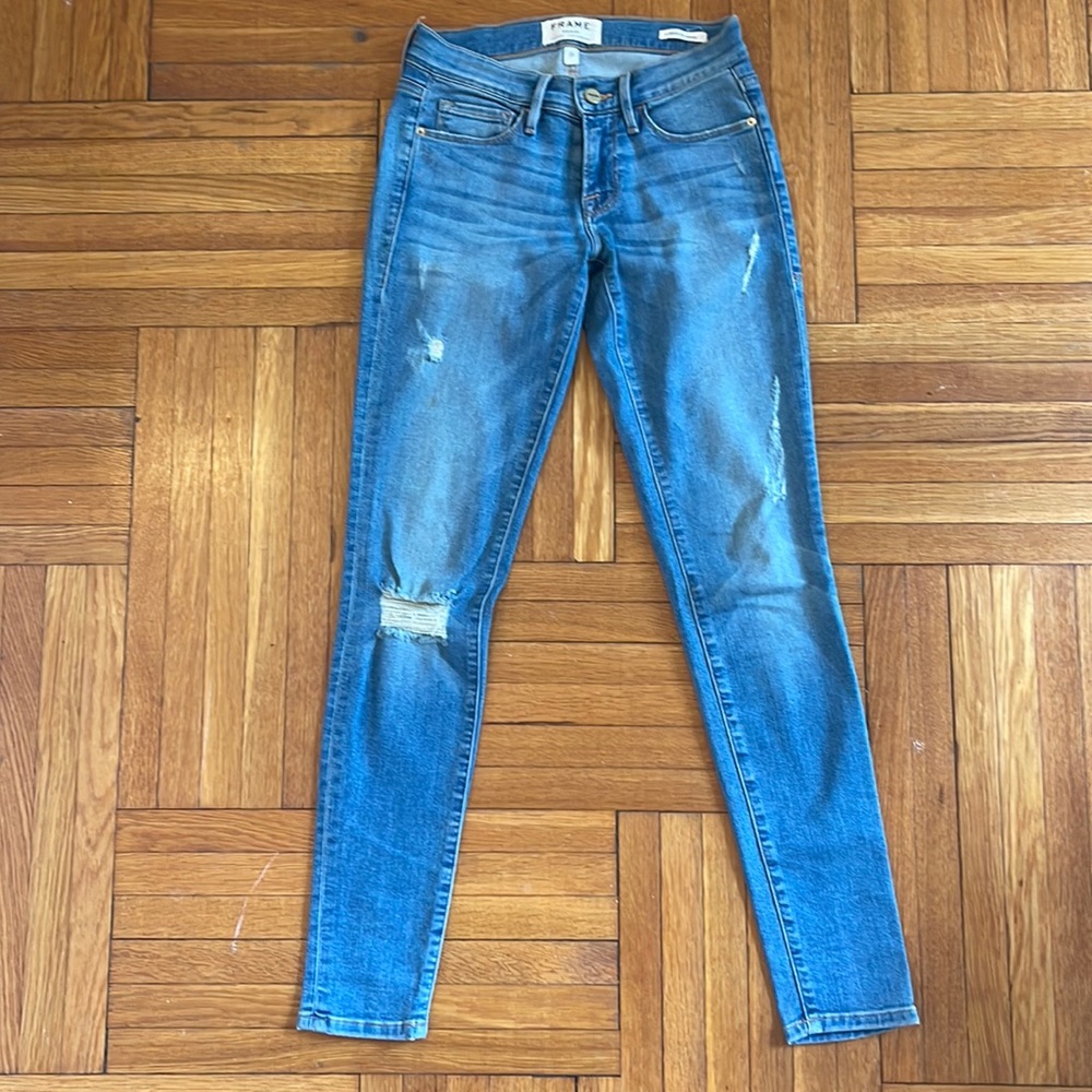 FRAME Light-wash distressed jeans